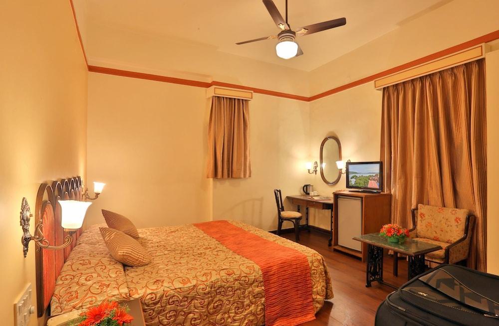 Hotel Mandovi Panaji Exterior photo